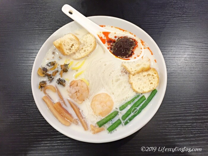 Penang Road Famous Teochew Chendulのフランチャイズ店のホワイトカリーミー