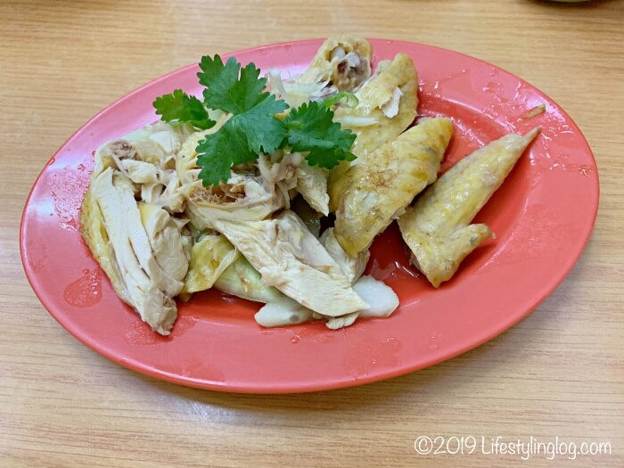 Restoran Nasi Ayam Kam Kee（雞容海南雞飯茶餐室）のカンポンチキン