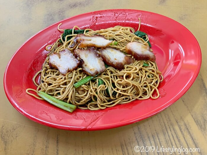 九香雲呑麺のドライワンタンミー