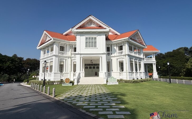 seri negara（スリヌガラ）
