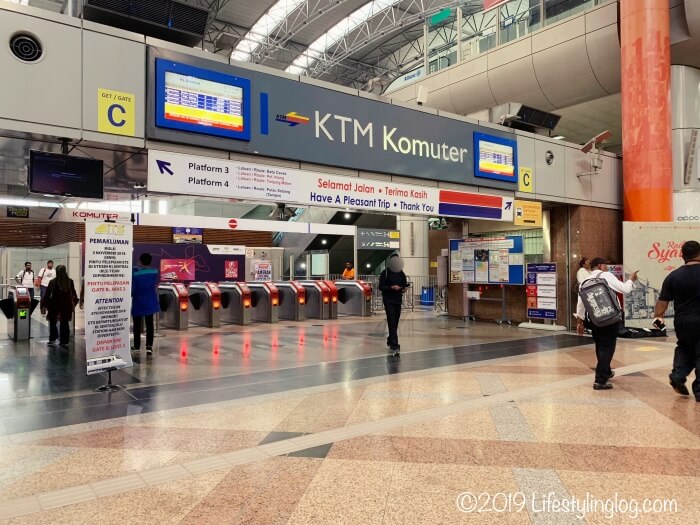 KLセントラル駅にあるKTMの改札