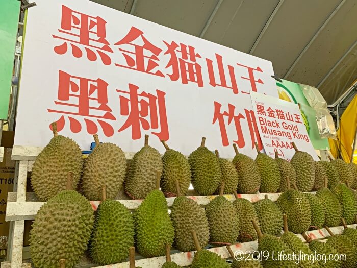 マレーシアのドリアン（黒刺と竹脚）