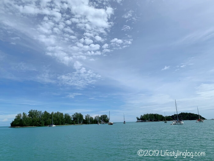 Perdana Quay Light Houseのまわりに広がる海