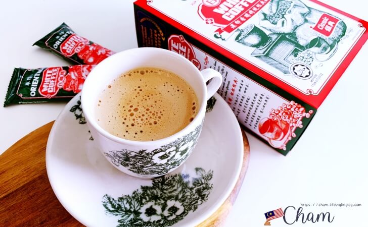 お湯を入れて作ったオリエンタルコピのホワイトコーヒー