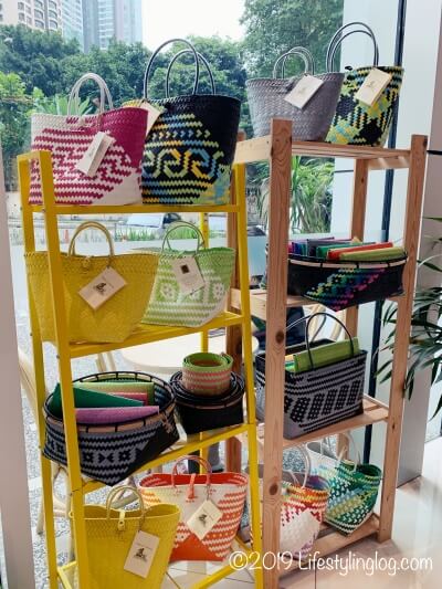 クアラルンプールのVerdant Hill Hotelで販売されているPenan Bagsの商品