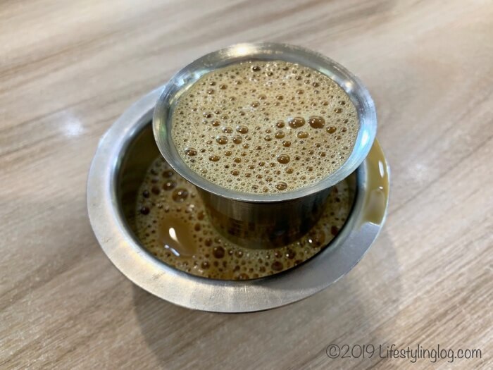 インド料理店のフィルターコーヒー