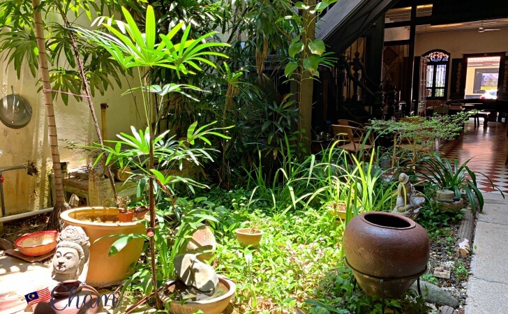 MALAQA HOUSE（マラッカハウス）の中庭