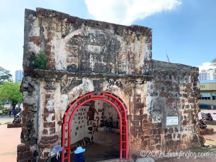 マラッカのファモサ要塞跡・サンチャゴ砦（A Famosa / Porta de Santiago ）の背面