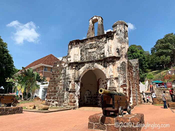 マラッカのファモサ要塞跡・サンチャゴ砦（A Famosa / Porta de Santiago ）