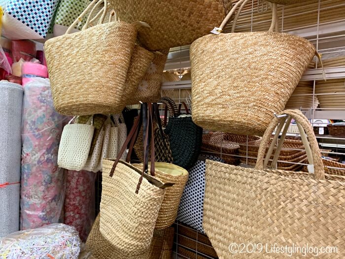 The Basket Shopで販売されているかごバッグ