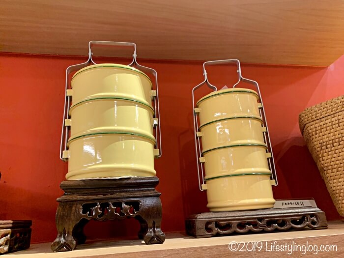 プラナカンヘリテージギャラリー（Peranakan Heritage Gallery）で販売されているTiffin Carrier