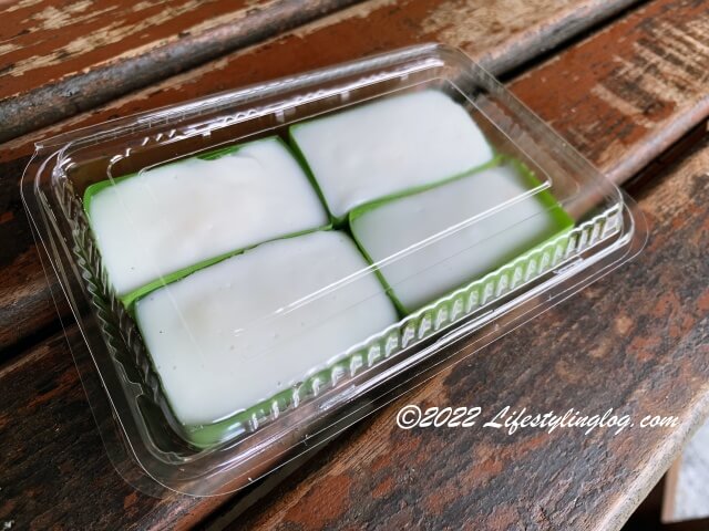 kuih tepung pelita