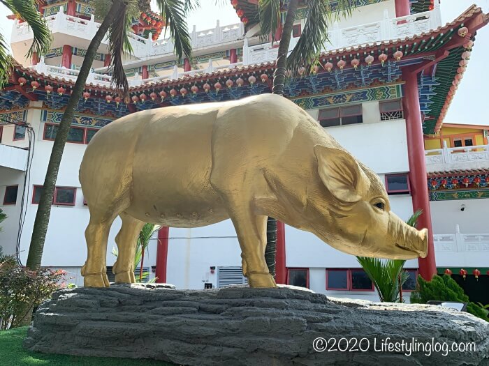 クアラルンプールの天后宮（Thean Hou Temple）の敷地内にある亥