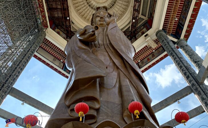 極楽寺（Kek Lok Si Temple）の巨大観音像