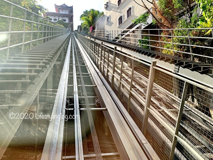 極楽寺（Kek Lok Si Temple）にあるリフト（Inclined Lift）