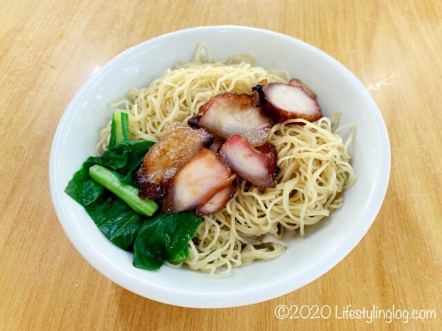 龍師傅港式竹昇麵家（Loong Sifu Bamboo Noodle House）のチャーシューワンタンミー