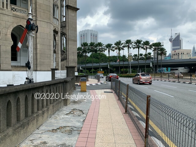 Malayan Railway Administration Building前にある道