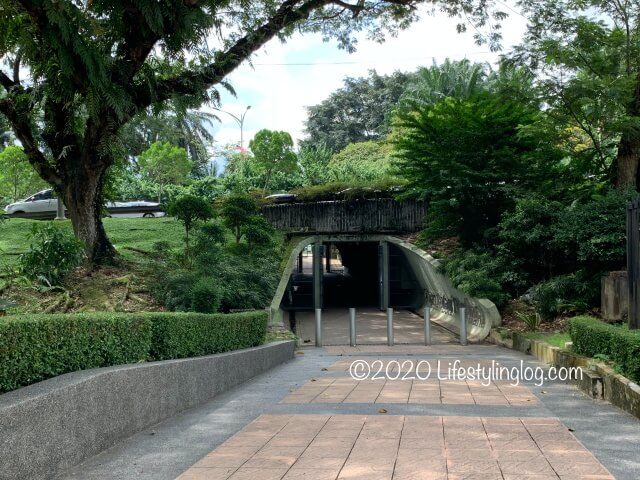 マレーシア国立博物館側にあるPerdana Botanical Garden（植物園）に続く道