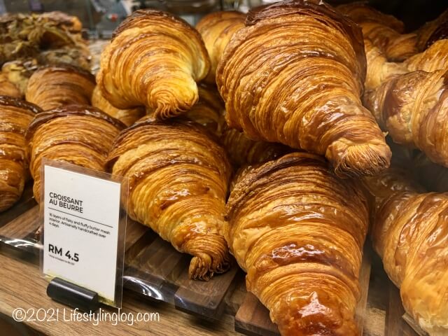 Croisserie Artisan Bakery @ Damansara Heightsのクロワッサン