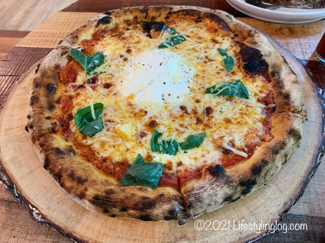 Kenny Hills BakersのMargherita with Burrata