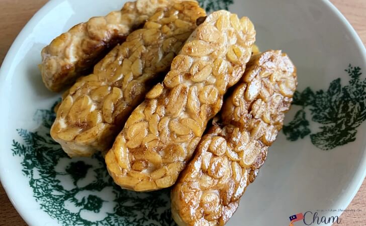 ウスターソースとバルサミコ酢で味つけした手作りテンペ