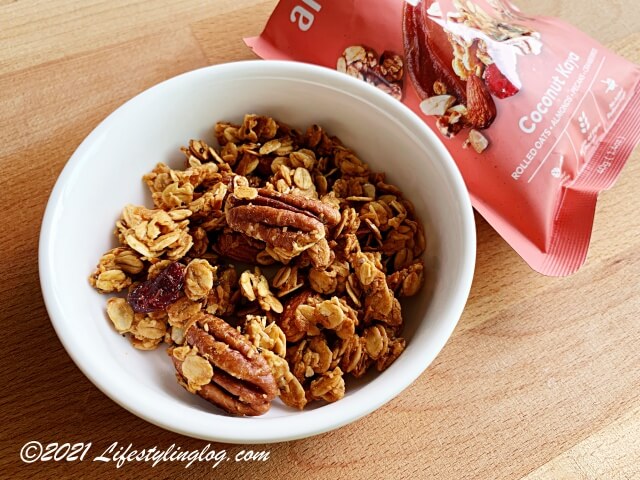 amazing' grazeのCoconut Kaya Granola（ココナッツカヤグラノーラ）