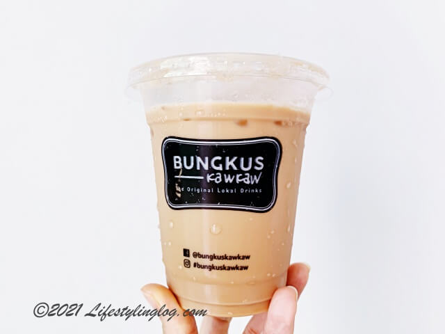 Bungkus Kaw KawのTeh Tarik Kaw Kaw（テータレ）