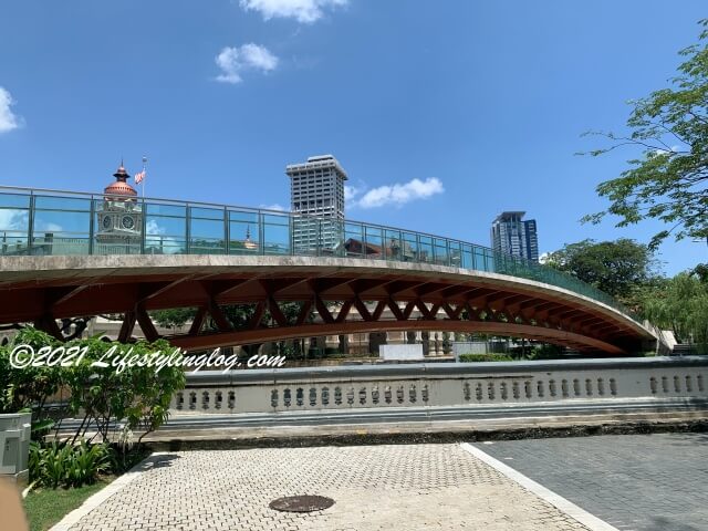 Masjid Jamek Pedestrian Bridge