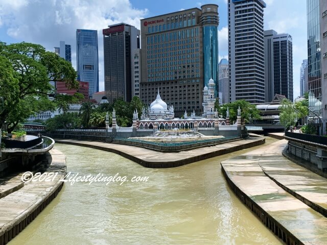 Gombak川とKlang川が交わる場所にあるMasjid Jamek（マスジッド・ジャメ/ジャメモスク）