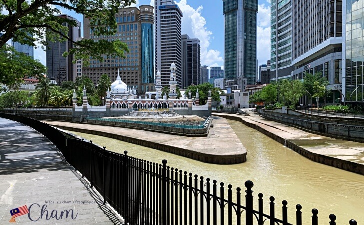 Gombak川とKlang川が交わる場所にあるMasjid Jamek（マスジッド・ジャメ/ジャメモスク）