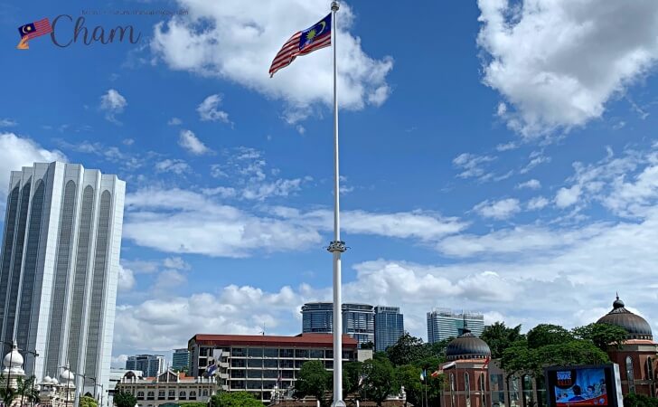 ムルデカスクエア（独立広場）