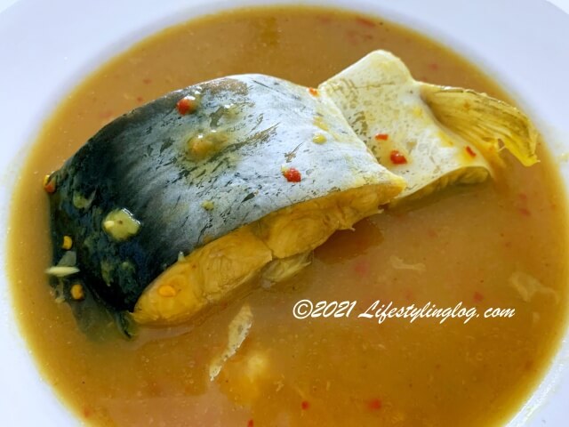 発酵ドリアンペーストを使ったKak Nik Patin HouseのIkan Patin Masak Tempoyak