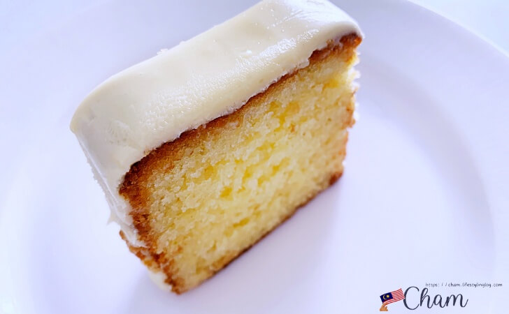 Universal Bakehouseのカラマンシーライムケーキ