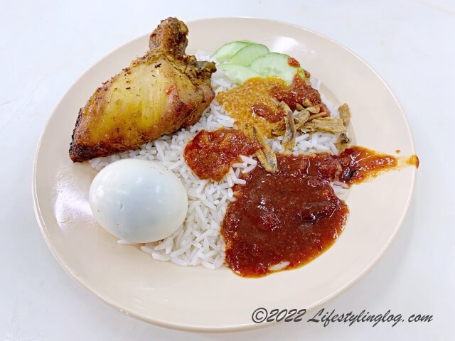 Pandan Leaf（パンダンリーフ）を香りづけに使っているマレーシアのNasi Lemak