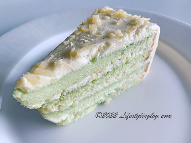 マレーシアのIKEAで販売されているPandan Cheese Cake（パンダンチーズケーキ）