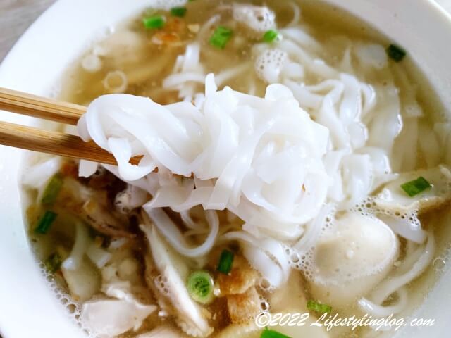 粿條湯（Kuey Teow Th'ng）に使われているライスヌードルの粿條（Kuey Teow）