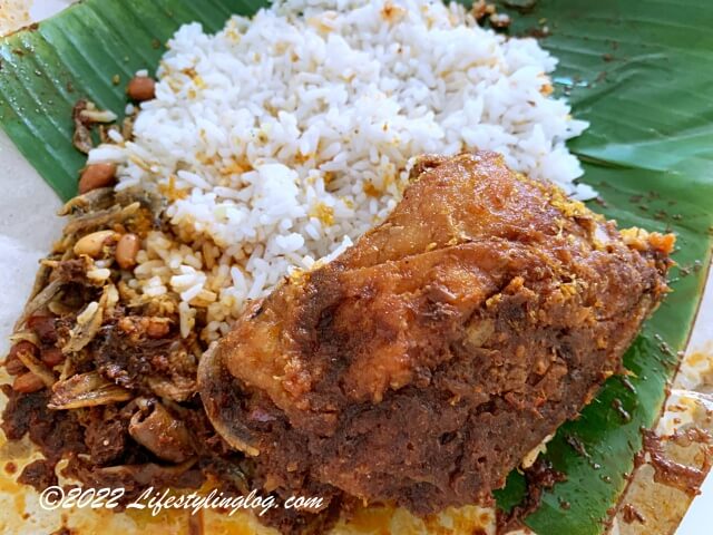 Nasi Lemak TanglinのAyam Goreng