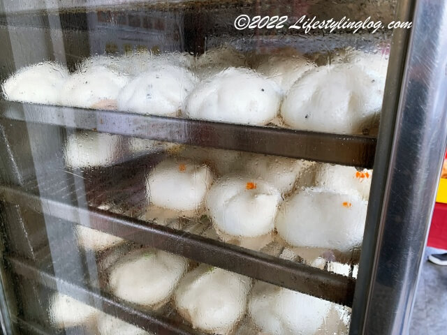 Klang Food Centre (Handmade Pau) 吧生小食館の店頭で販売されている包子