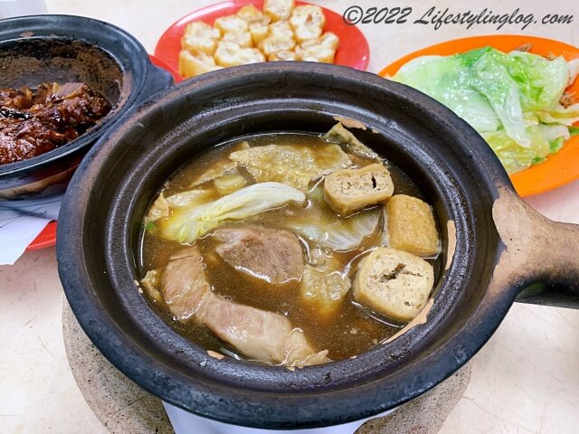 直落玻璃瓦煲肉骨茶（Teluk Pulai Bak Kut Teh）のバクテー