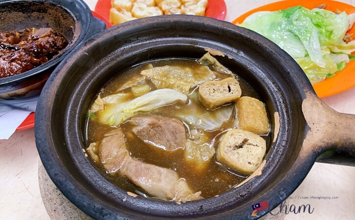 直落玻璃瓦煲肉骨茶(Teluk Pulai Bak Kut Teh)のバクテー