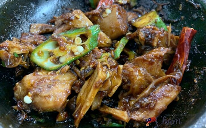 奇香肉骨茶のドライバクテー