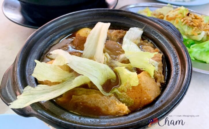 永香瓦煲肉骨茶(Weng Heong Bak Kut Teh)のスープバクテー