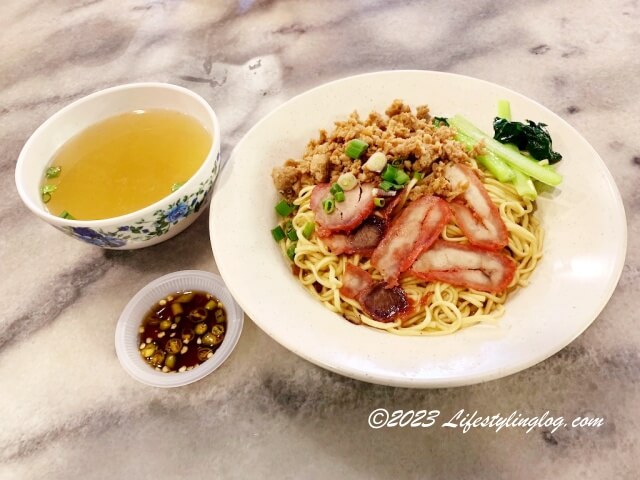 客家麺（Hakka Mee）