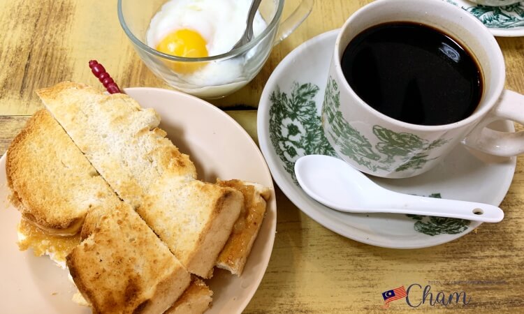 バンガリブレッドを使ったペナンのカヤトースト