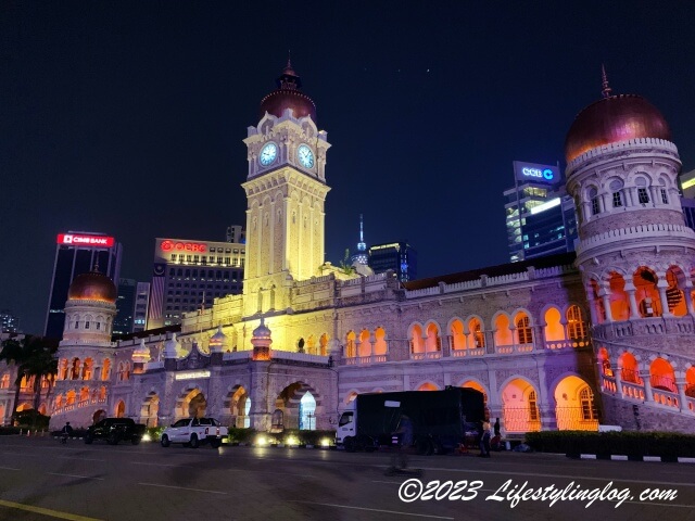 ライトアップされたSultan Abdul Samad Building