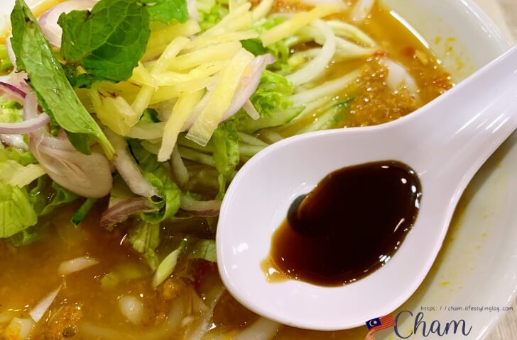 アッサムラクサに添えられている蝦膏（Hae Ko）