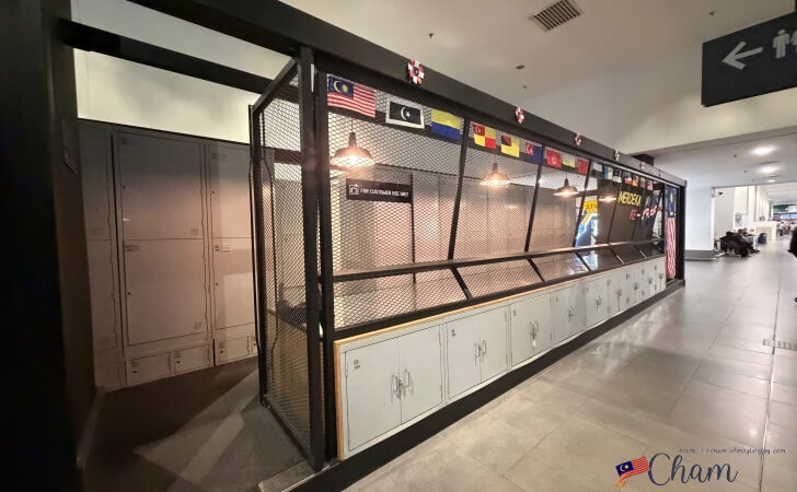 Capsule Transit Hotel（カプセルトランジットホテル）のロッカー設備