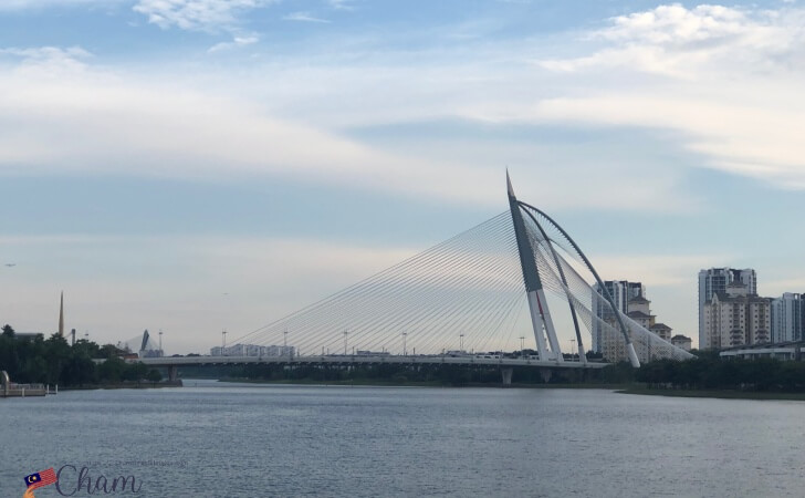プトラジャヤのSeri Wawasan Bridge