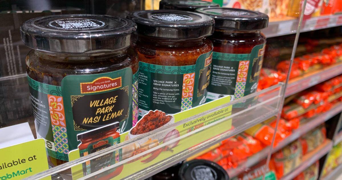 Jaya Grocerで販売されているVillage Park Restaurantのサンバルソース
