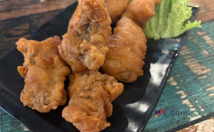 海脚人の魚の唐揚げ